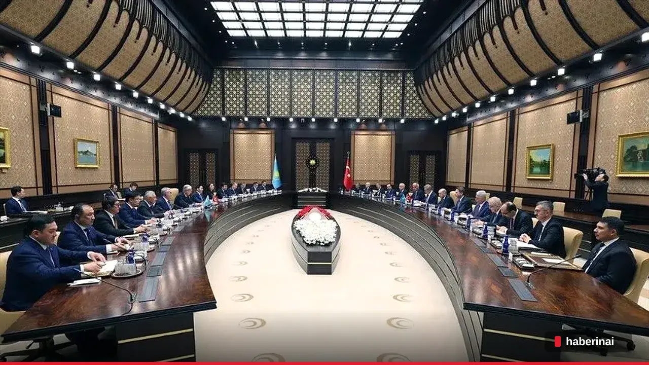 Erdoğan, Tokayev ile Astana’da heyetler arası görüşmeye başkanlık etti