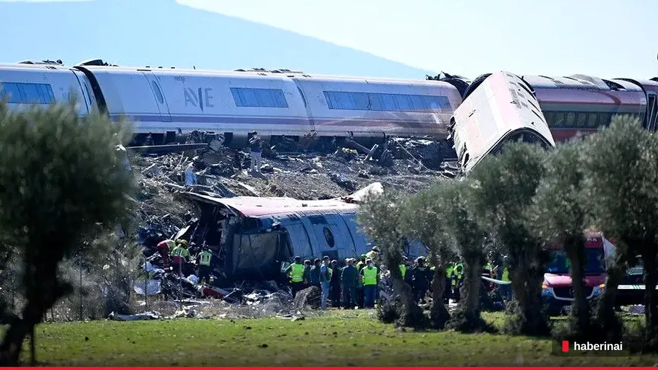 Toledo'da iki hızlı tren çarpıştı, 10 kişi hayatını kaybetti